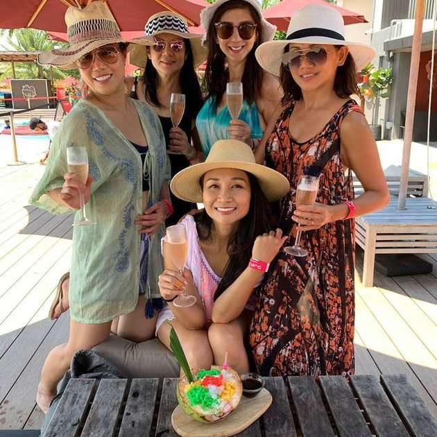 Ingat Mantan Istri Piyu Padi yang Dulu Diisukan Dekat dengan Mertua Dian Sastro? Lihat 8 Potretnya Makin Tajir dan Glamor!