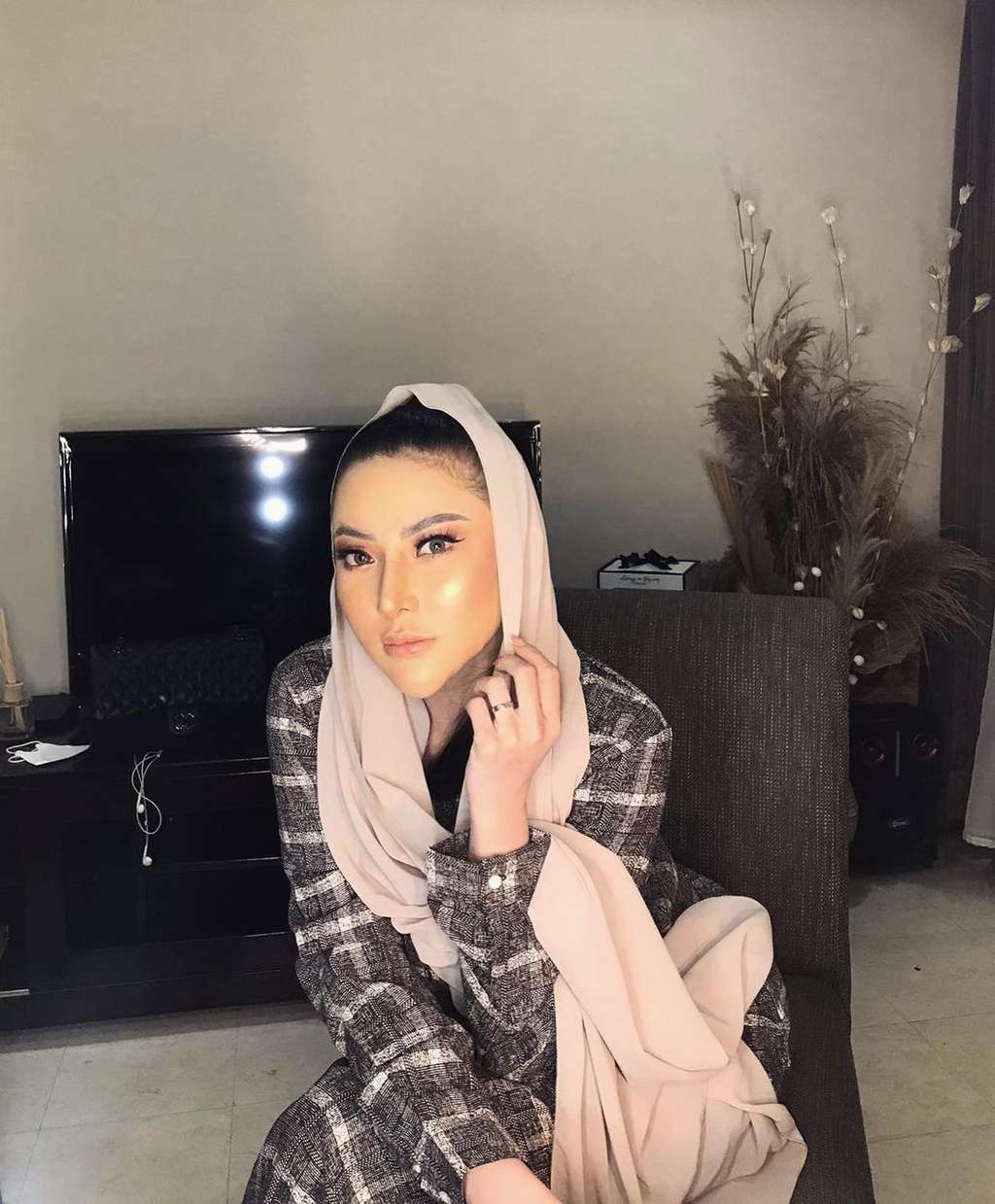10 Fakta Percobaan Bunuh Diri Selebgram Ayu Aulia, Ternyata Bukan Karena Zikri Daulay!