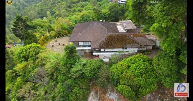 10 Potret Vila Soekarno yang Terbengkalai di Kawasan Puncak Bogor, Ada Tangga Keramat!
