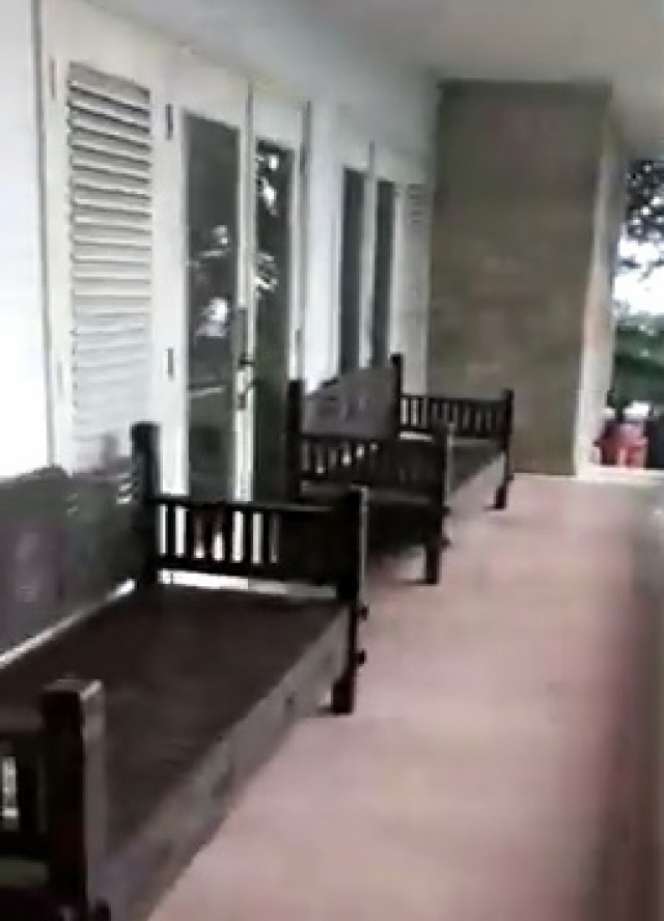 10 Potret Vila Soekarno yang Terbengkalai di Kawasan Puncak Bogor, Ada Tangga Keramat!