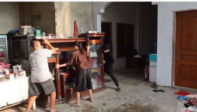 10 Potret Rumah Orangtua Indah Permatasari yang Jarang Tersorot, Ada Kebun Buah Luas!