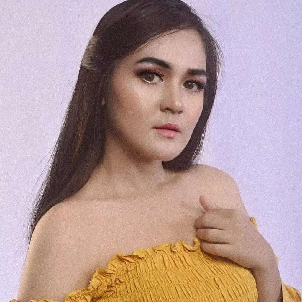 8 Potret Chaca Mantan Istri Andika Kangen Band Usai Rehabilitasi Narkoba, Wajahnya Berubah Drastis!