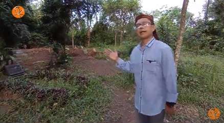 Setelah 15 Tahun Berlalu, Inilah 7 Potret Makam Taufik Savalas yang Kondisinya Disorot