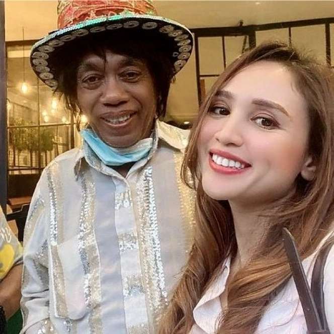 Ingat Pesulap Pak Tarno? Sempat Dikabarkan Jatuh Miskin, Lihat 8 Potret Kondisinya Sekarang!