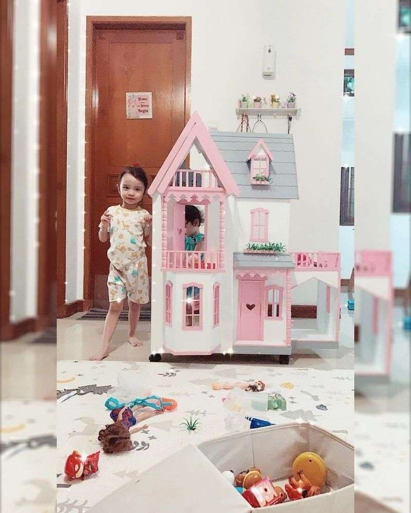 10 Potret Rumah Mawar AFI yang Jarang Tersorot, Mewah Ada Ruang Bermain Anak Super Besar!