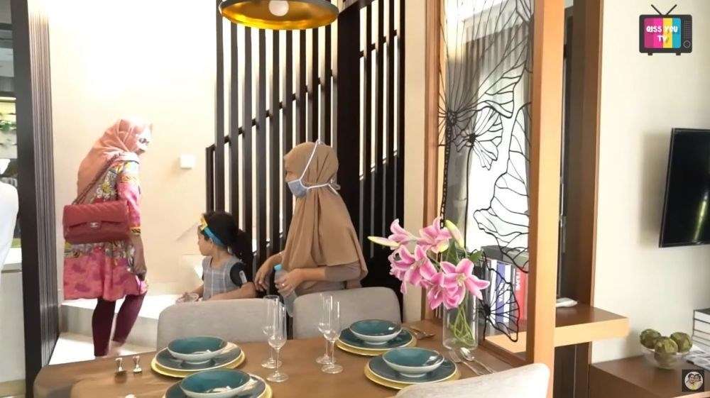 10 Potret Rumah Baru Syifa Pemberian Ayu Ting Ting, Super Mewah Seharga Rp 2,5 Miliar!