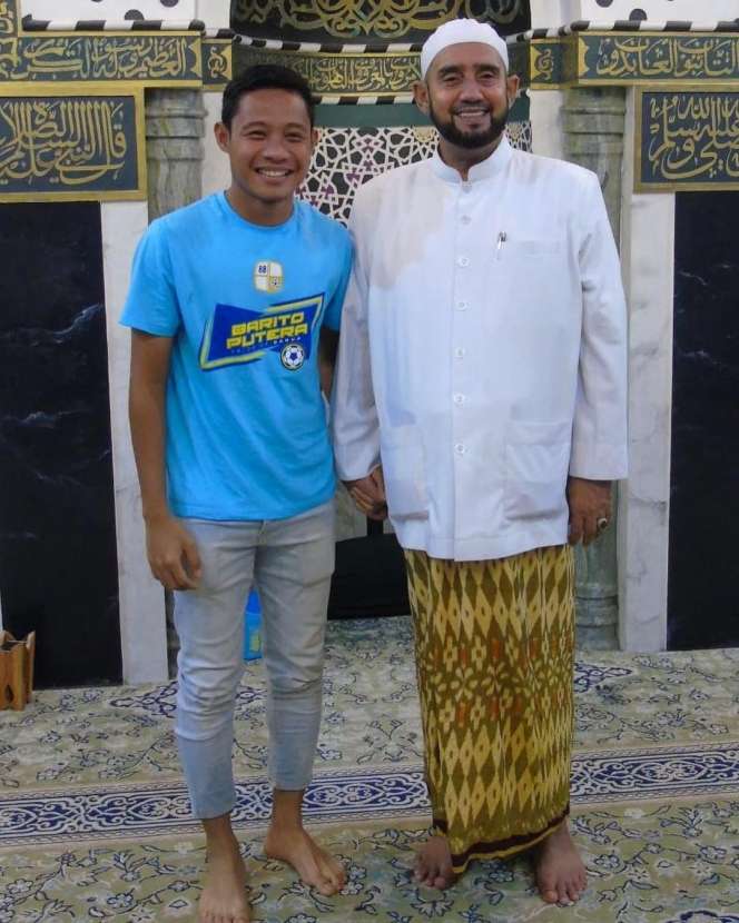5 Pemain Timnas Indonesia Ini Ternyata Lulusan Pesantren, Ada yang Viral Aksinya Berzikir Sebelum Bertanding
