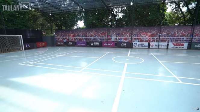 10 Potret Kantor Atta Halilintar yang Jadi ‘Pabrik Konten’, Super Mewah Ada Lapangan Futsal