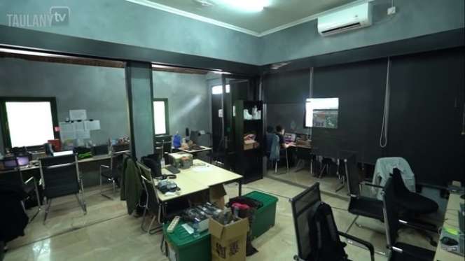 10 Potret Kantor Atta Halilintar yang Jadi ‘Pabrik Konten’, Super Mewah Ada Lapangan Futsal