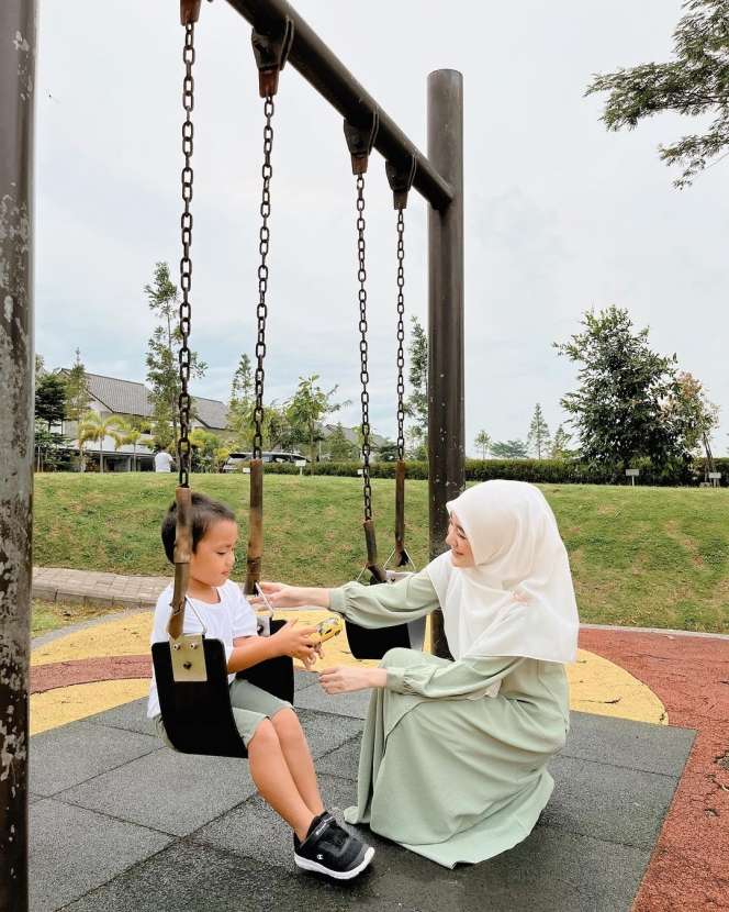 10 Potret Larissa Chou Usai Setahun Menjanda, Makin Cantik Hingga Dilamar 159 Pria