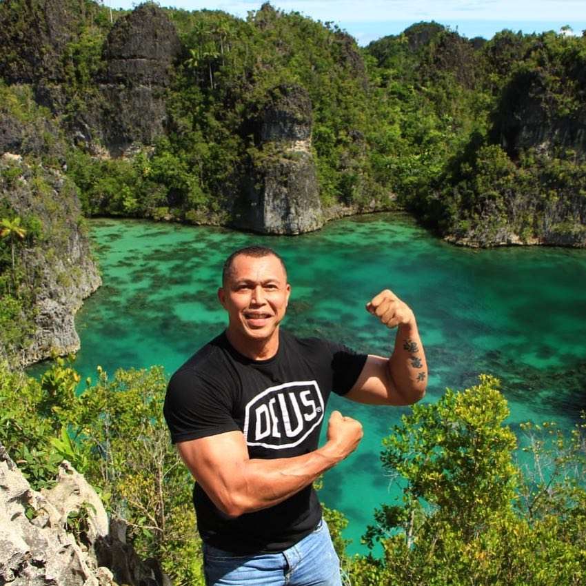 Ingat Bang Tigor `Suami-Suami Takut Istri`? Nekat Nikahi Gadis Muda, Kabarnya Kini Bikin Syok, Ada Berita Duka