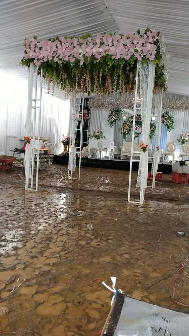 6 Potret Pernikahan Susi dengan Mantan Suami Mawar AFI, Disebut Banyak Kejadian Kurang Enak Bikin Deg-Degan!