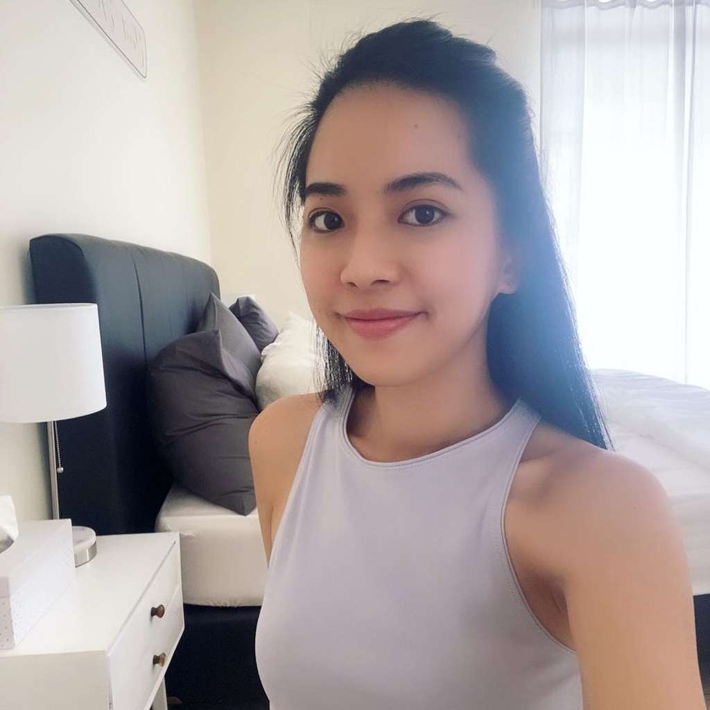 Potret Terbaru Yeslin Wang Mantan Istri Delon, Kini Bahagia dengan Pacar Baru