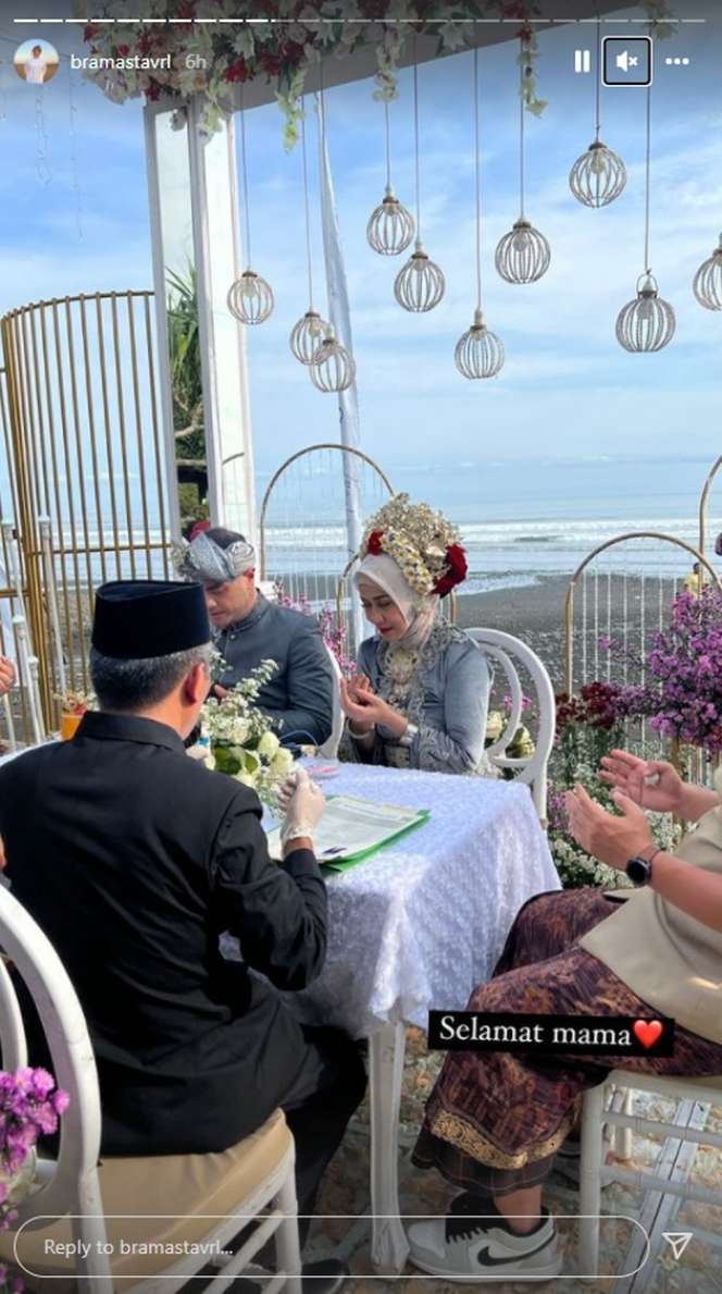 8 Momen Resepsi Pernikahan Venna Melinda dan Ferry Irawan, Gaun Pengantin Jadi Perhatian!