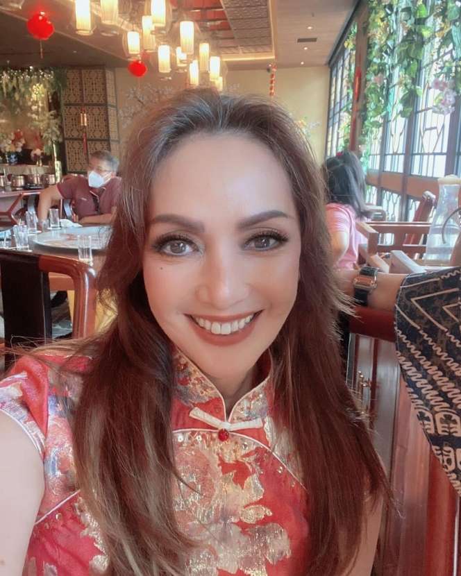 Ingat Ita Mustafa yang Disebut Pacar Pertama Tommy Soeharto? Kini Penampilannya Bikin Pangling, Lihat 7 Potretnya!