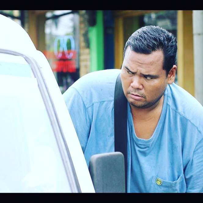 Artis 'Tukang Ojek Pengkolan' Ini Kondisinya Menyedihkan, Sampai Tak Bisa Kedipkan Mata, Lihat 8 Potretnya