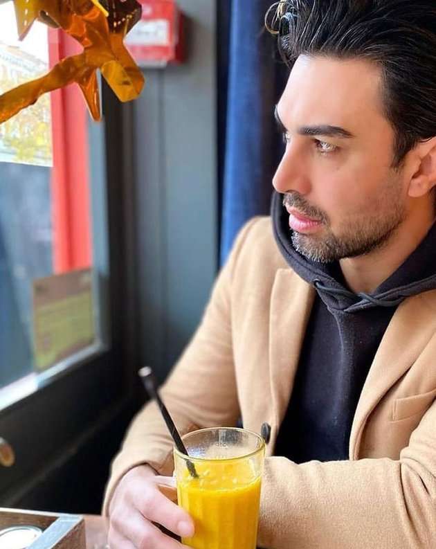 9 Potret Terbaru Mehdi Zati Mantan Suami Tata Janeeta, Konflik Rumah Tangganya Sempat Bikin Heboh!