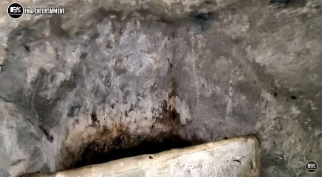 7 Potret Rumah Batu yang Ditempati Satu Keluarga, Lokasinya di Tengah Hutan!