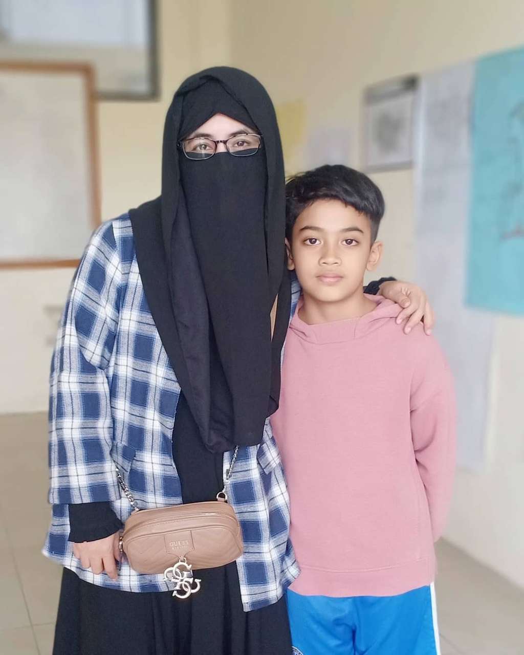 8 Potret Bilal Putra Bungsu Mendiang Ustaz Jefri dan Umi Pipik, Bersuara Merdu Hingga Hafal 40 Hadist!