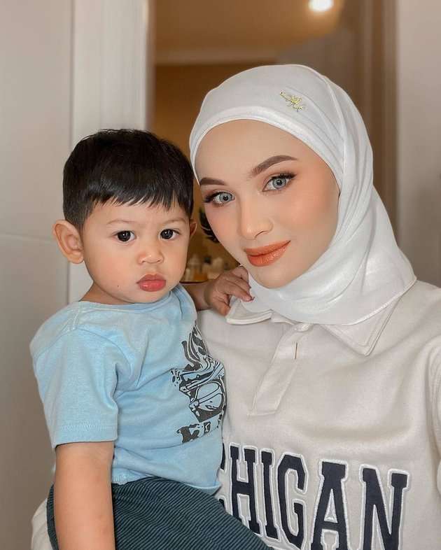 Ingat Selebgram Sabrina Salsabila yang Dihujat Gegara Nikah Muda di Usia 16 Tahun? Kini Jadi Sosialita Tajir Melintir, Lihat 8 Potretnya