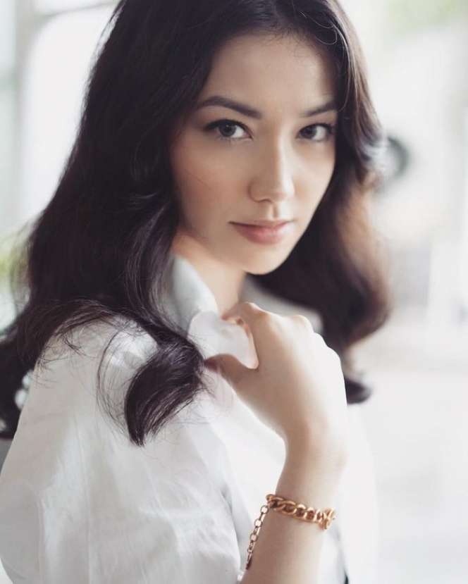 7 Seleb Cantik yang Pernah Pacaran dengan Raffi Ahmad, Bunga Zainal Hingga Yuni Shara