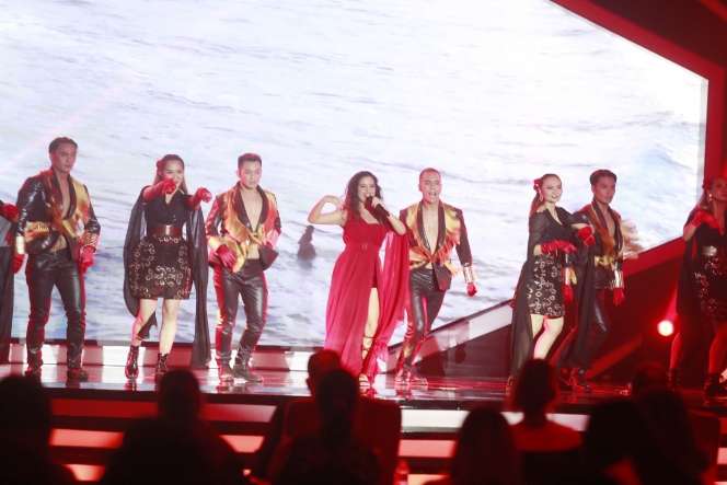 Potret Penyanyi Tasha Bouslama Bawakan Lagu Ciptaan Krishna Balagita ex Ada Band