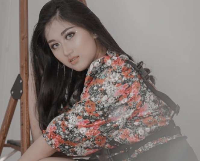 Jarang Tersorot, Cantiknya Cathleen Adik Larissa Chou, Intip 7 Potretnya!