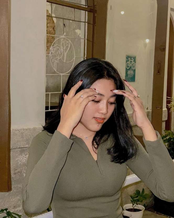 8 Potret Gigi Ruwanita Mantan Istri Doni Salmanan yang Ikut Tersorot, Parasnya Bikin Salfok!