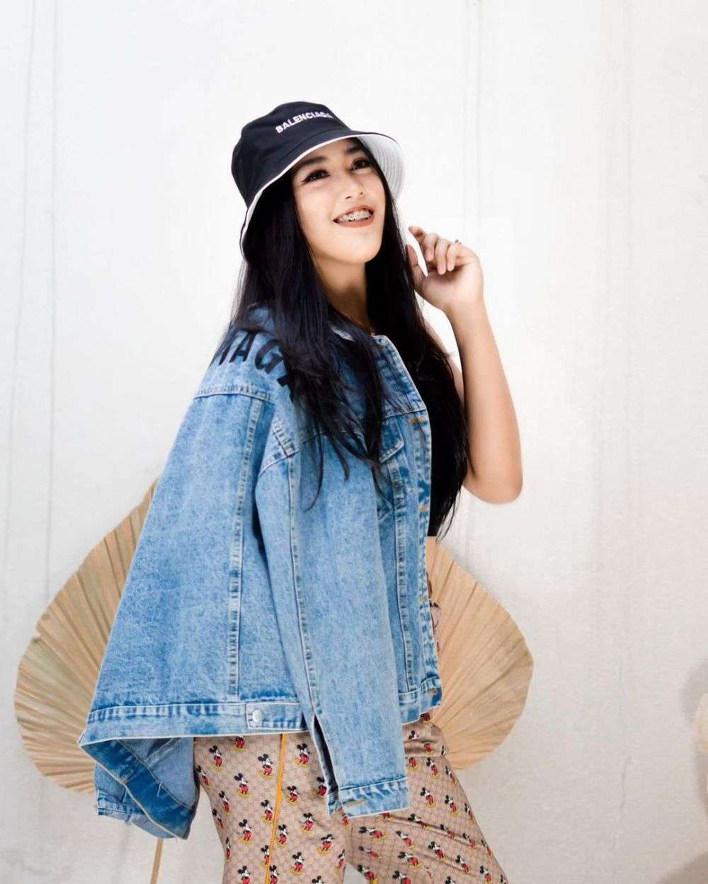 8 Potret Gigi Ruwanita Mantan Istri Doni Salmanan yang Ikut Tersorot, Parasnya Bikin Salfok!