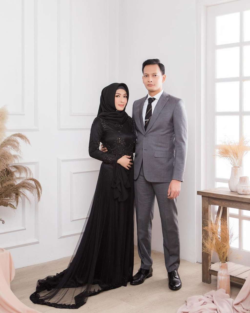 10 Potret Vanny Widyasasti, Istri Cantik Fedi Nuril yang Jarang Tersorot, Ternyata Mantan DJ