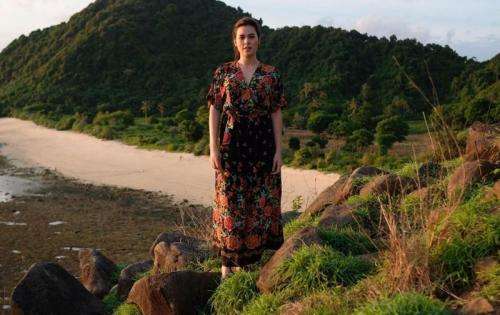 Deretan Seleb Kenakan Daster Saat Liburan, Gayanya Bikin Geger