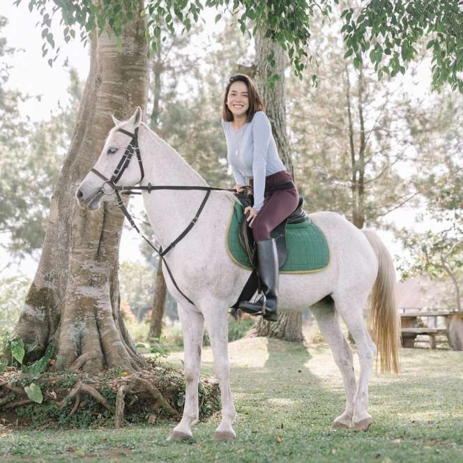 Adilla Dimitri Pamer Pacar Baru, Punya Body Goals Mirip Wulan!