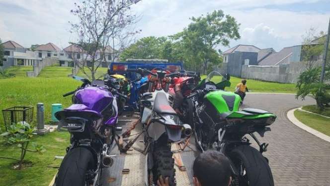 Sederet Momen Aset Doni Salmanan Disita Bareskrim, Ada Mobil Mewah Hingga Belasan Moge!