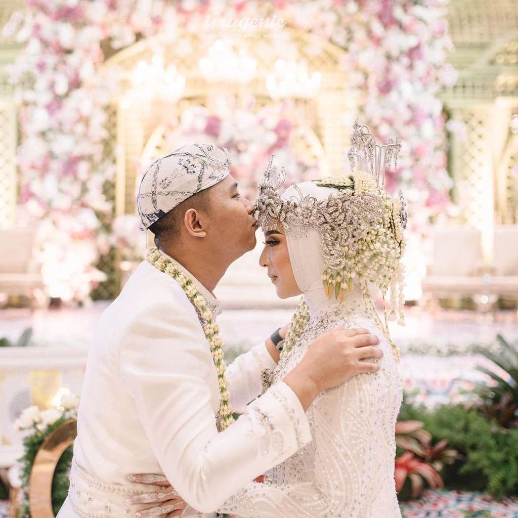 10 Beda Gaya Nikah Doni Salmanan Pertama Vs Kedua, Dulu Sederhana Kini Mewah Banget!