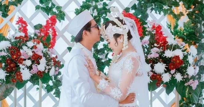 10 Beda Gaya Nikah Doni Salmanan Pertama Vs Kedua, Dulu Sederhana Kini Mewah Banget!