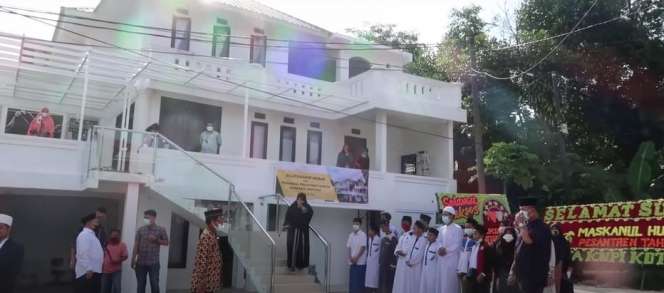 10 Potret Rumah Mewah Orangtua Ria Ricis di Batam, Kini Disulap Jadi Pondok Pesantren