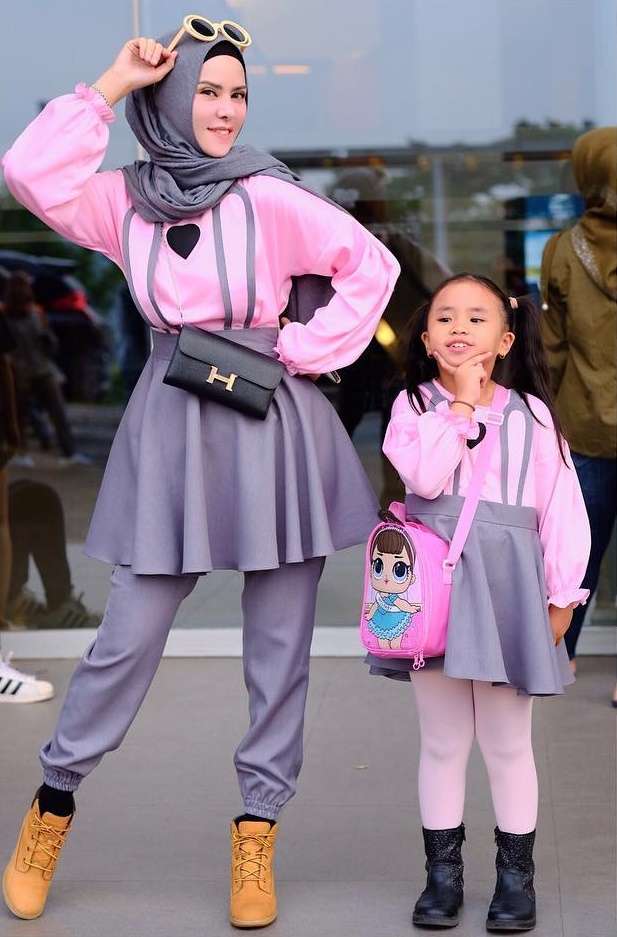 7 Potret Hawra Anak Angel Lelga dan Anwar Hafidz, Gaya Fashionnya Curi Perhatian!