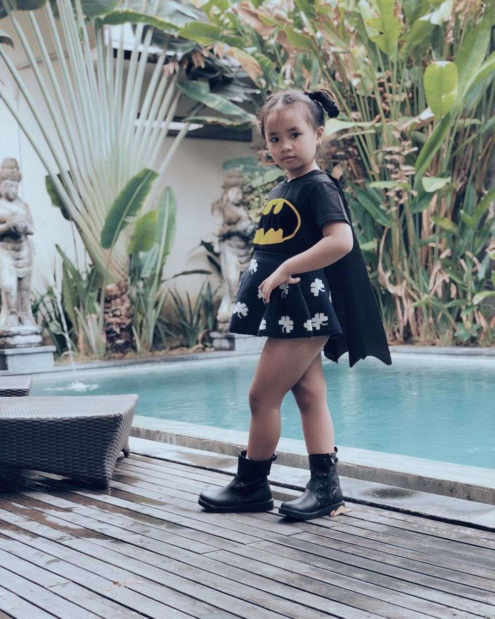 7 Potret Hawra Anak Angel Lelga dan Anwar Hafidz, Gaya Fashionnya Curi Perhatian!