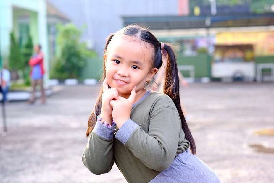 7 Potret Hawra Anak Angel Lelga dan Anwar Hafidz, Gaya Fashionnya Curi Perhatian!