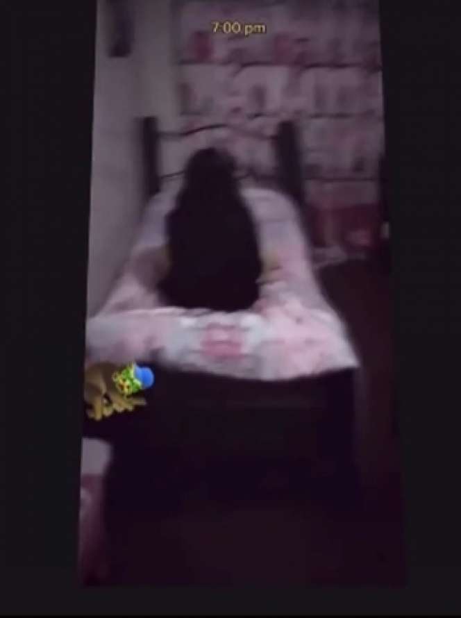 8 Potret Penampakan Anak Kecil Berwajah Seram yang Viral, Hilang Saat Didekati