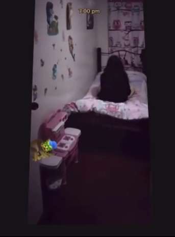 8 Potret Penampakan Anak Kecil Berwajah Seram yang Viral, Hilang Saat Didekati