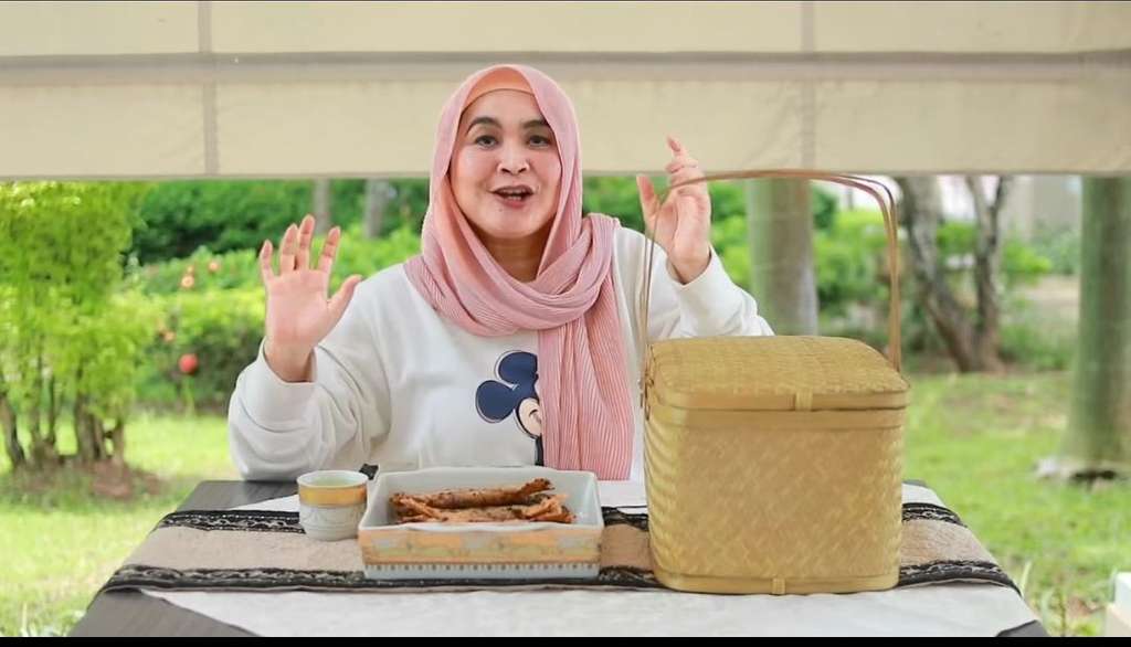 8 Potret Kondisi Hidup Pelawak Ulfa Dwiyanti yang Tak Pernah Tersorot, Tidak Sebahagia di TV