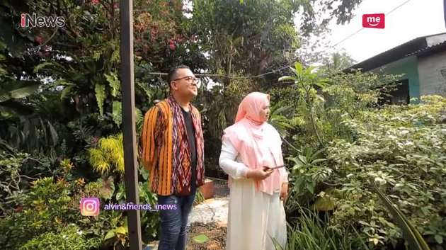 10 Potret Rumah Mamah Dedeh yang Bernuansa Emas, Isi Lemarinya Bikin Salfok!