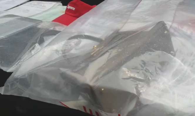 Penampakan Baju, Sepatu dan Tas Mewah sampai Gepokan Uang Doni Salmanan