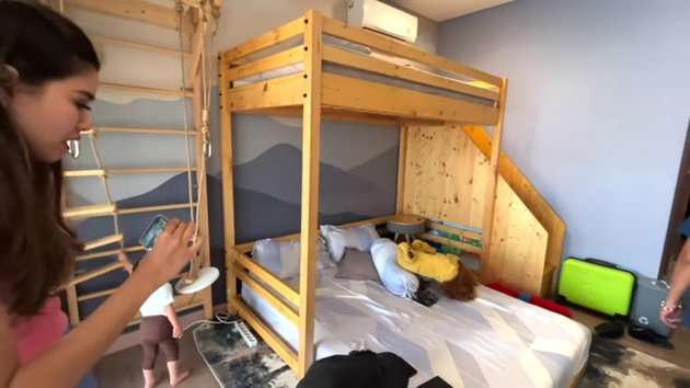 10 Potret Kondisi Rumah Baru Nisya Ahmad Usai Diterjang Badai, Atap Bocor Parah, Plafon Jebol
