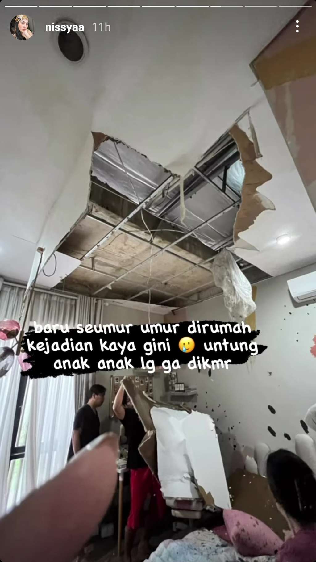 10 Potret Kondisi Rumah Baru Nisya Ahmad Usai Diterjang Badai, Atap Bocor Parah, Plafon Jebol
