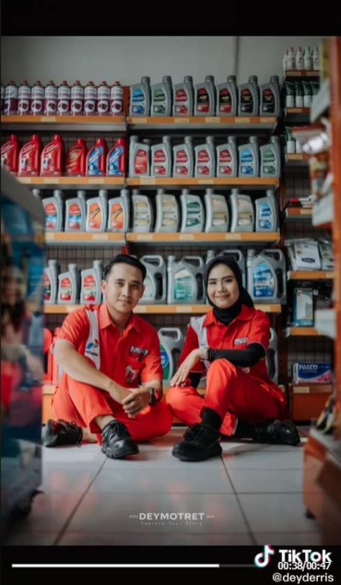 9 Potret Pasangan Prewedding di SPBU, Langsung Dikomen Erick Thohir!