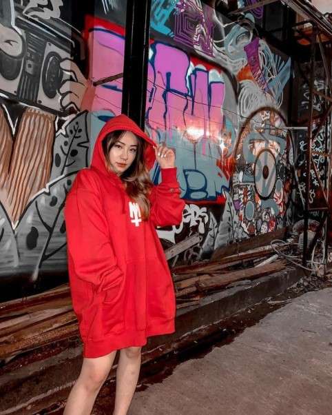 10 Potret Susyen Regina, Mantan Tunangan Indra Kenz yang Temani dari Nol, Cantik Banget!
