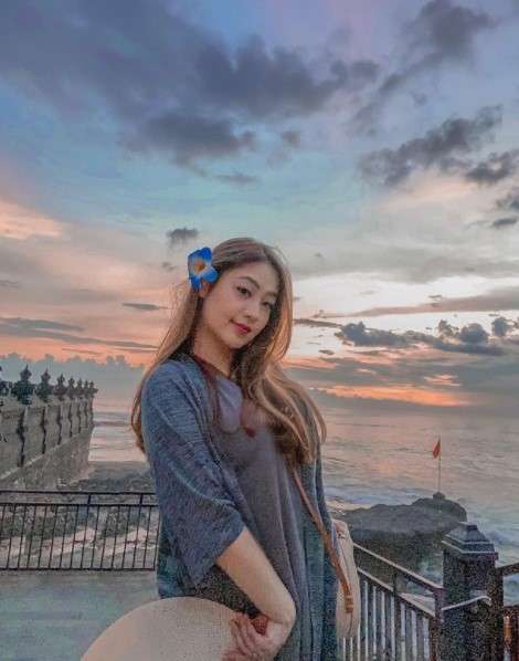 10 Potret Susyen Regina, Mantan Tunangan Indra Kenz yang Temani dari Nol, Cantik Banget!