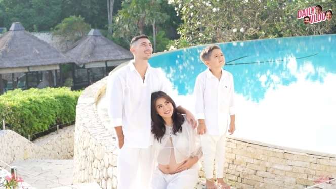 10 Potret Maternity Shoot Jessica Iskandar, Dandan Ala Penyanyi Beyonce, Hot Banget!